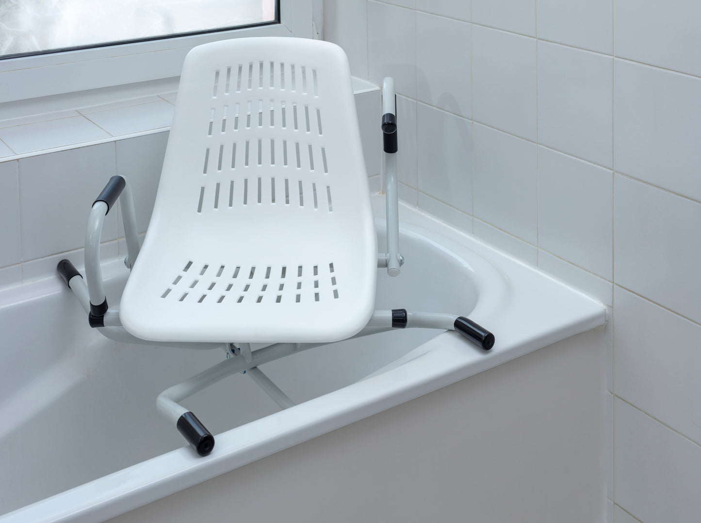 Atlantis IV Snúningsbaðsæti frá Herdegen Paris