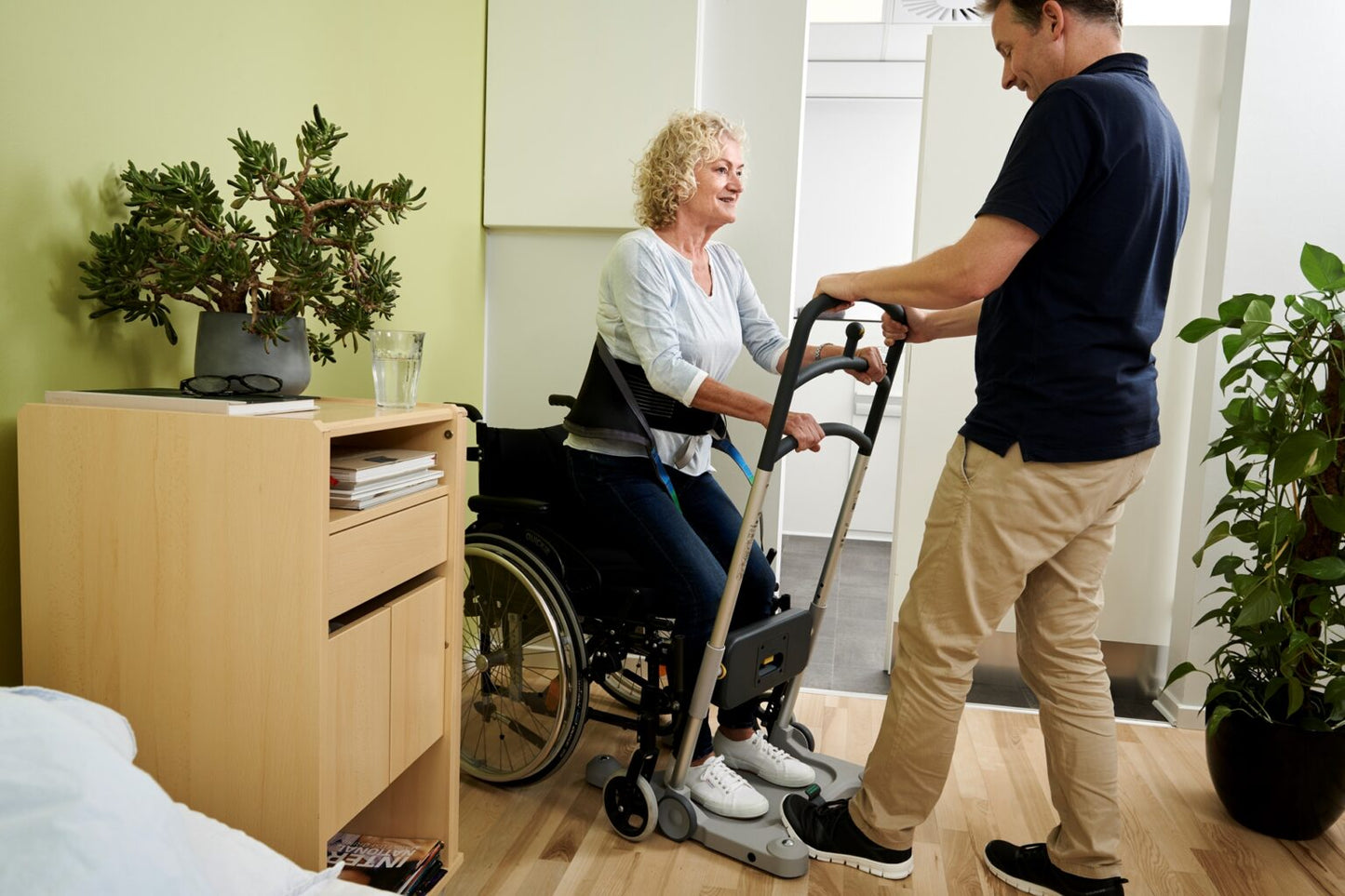 Flutningslyfta - Skutla