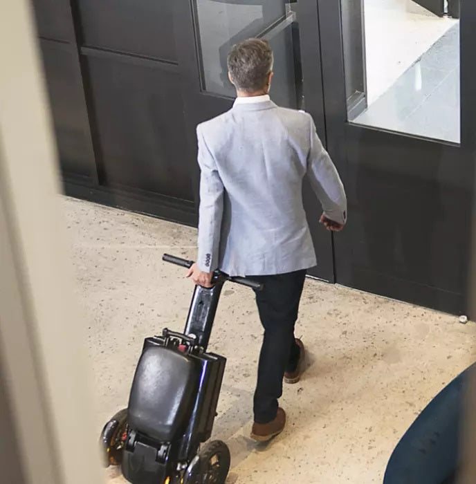 TilCap samanbrjótanleg rafskutla