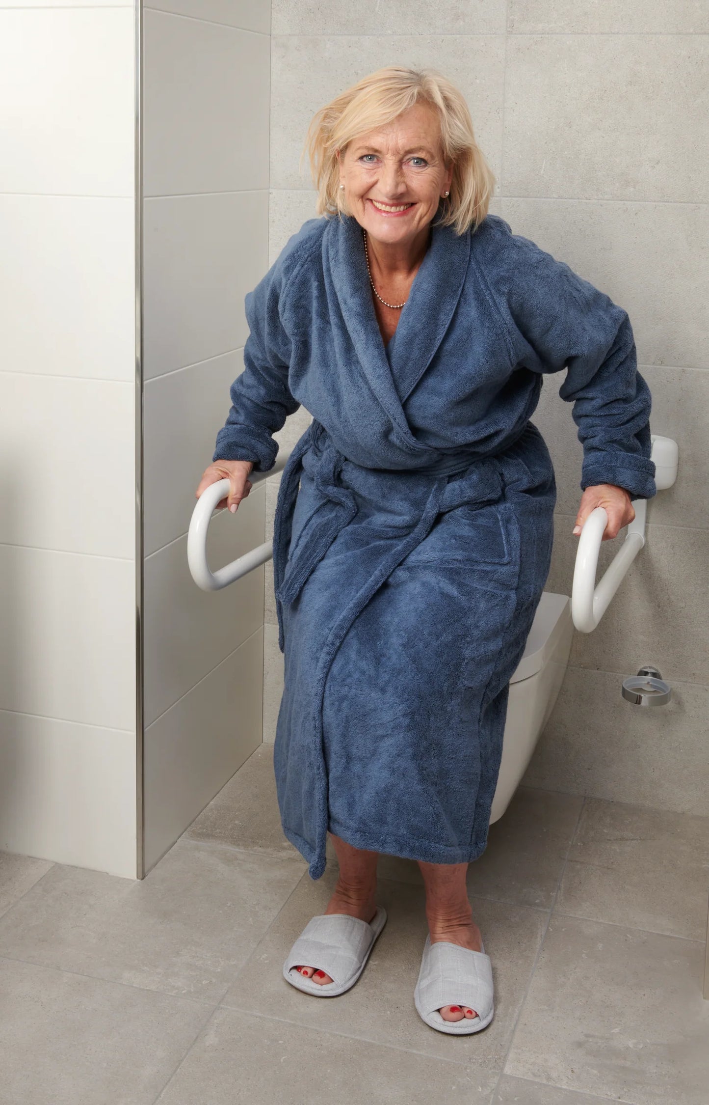 King Salernisstoð veggföst 70 cm