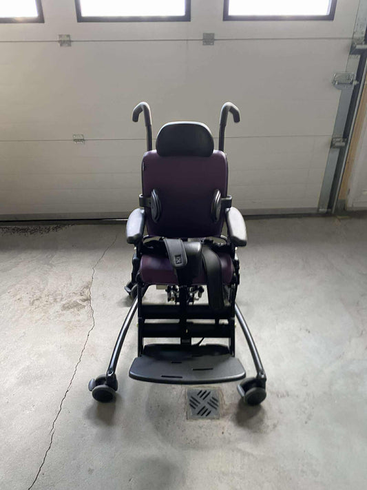 Rifton Activity vinnustóll TILBOÐ Á SÝNINGAREINTAKI