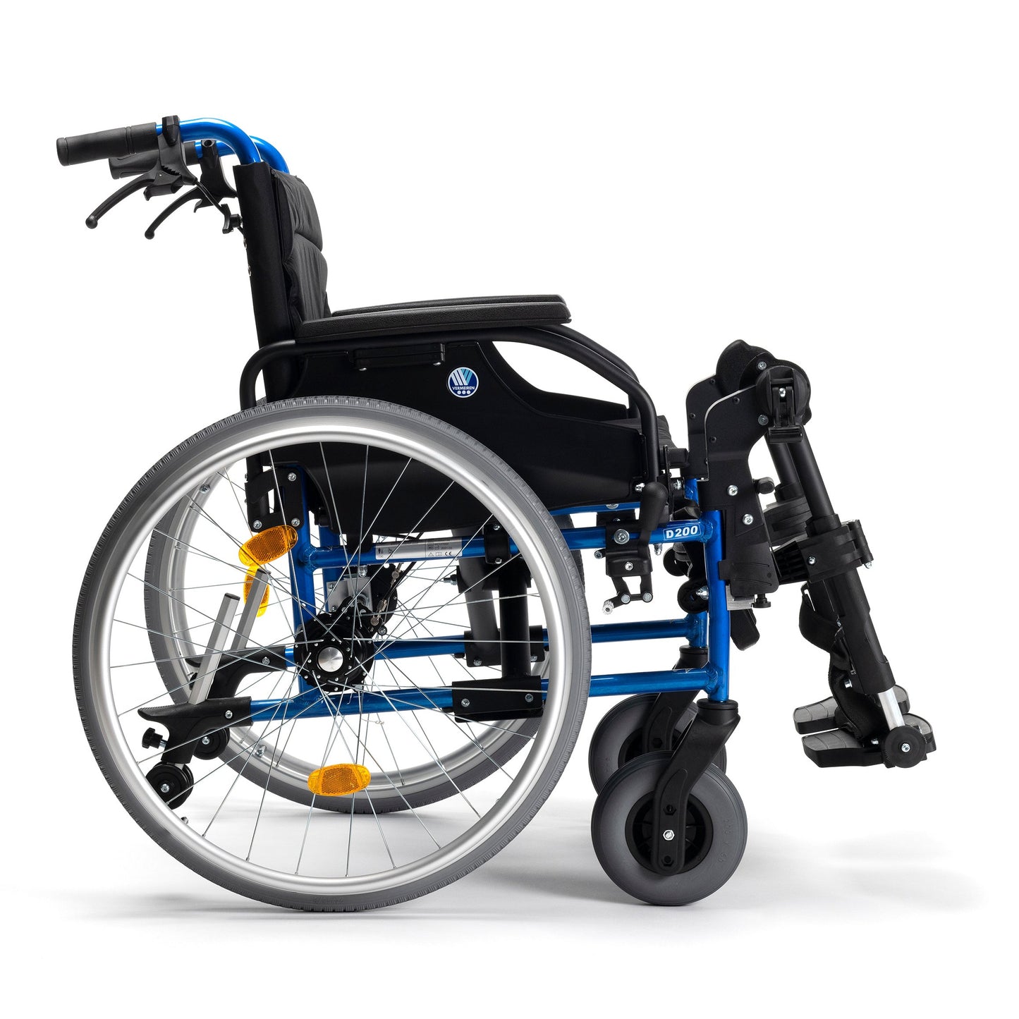 Vermeiren fótafjalir upphækkanlegar á D200 hjólastól