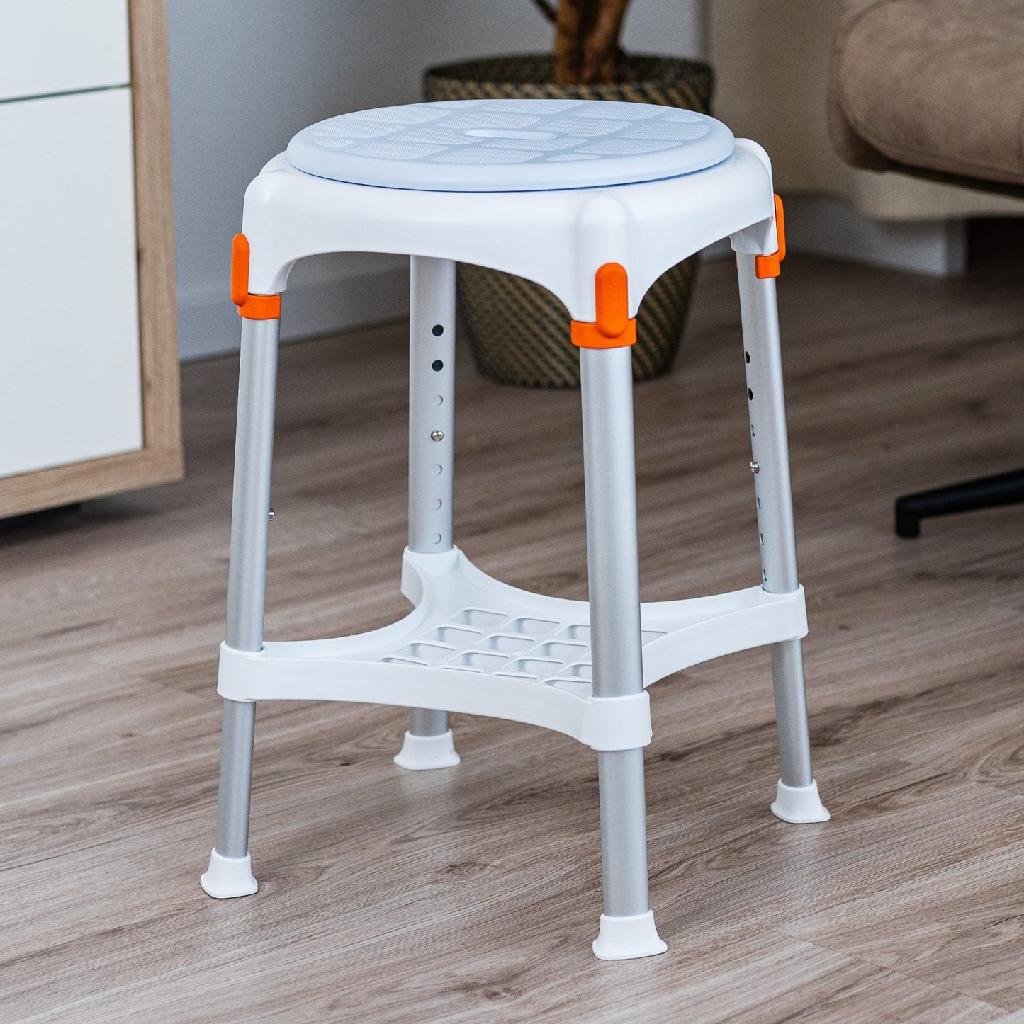 King Kringlóttur baðkollur hækkanlegur með bakka