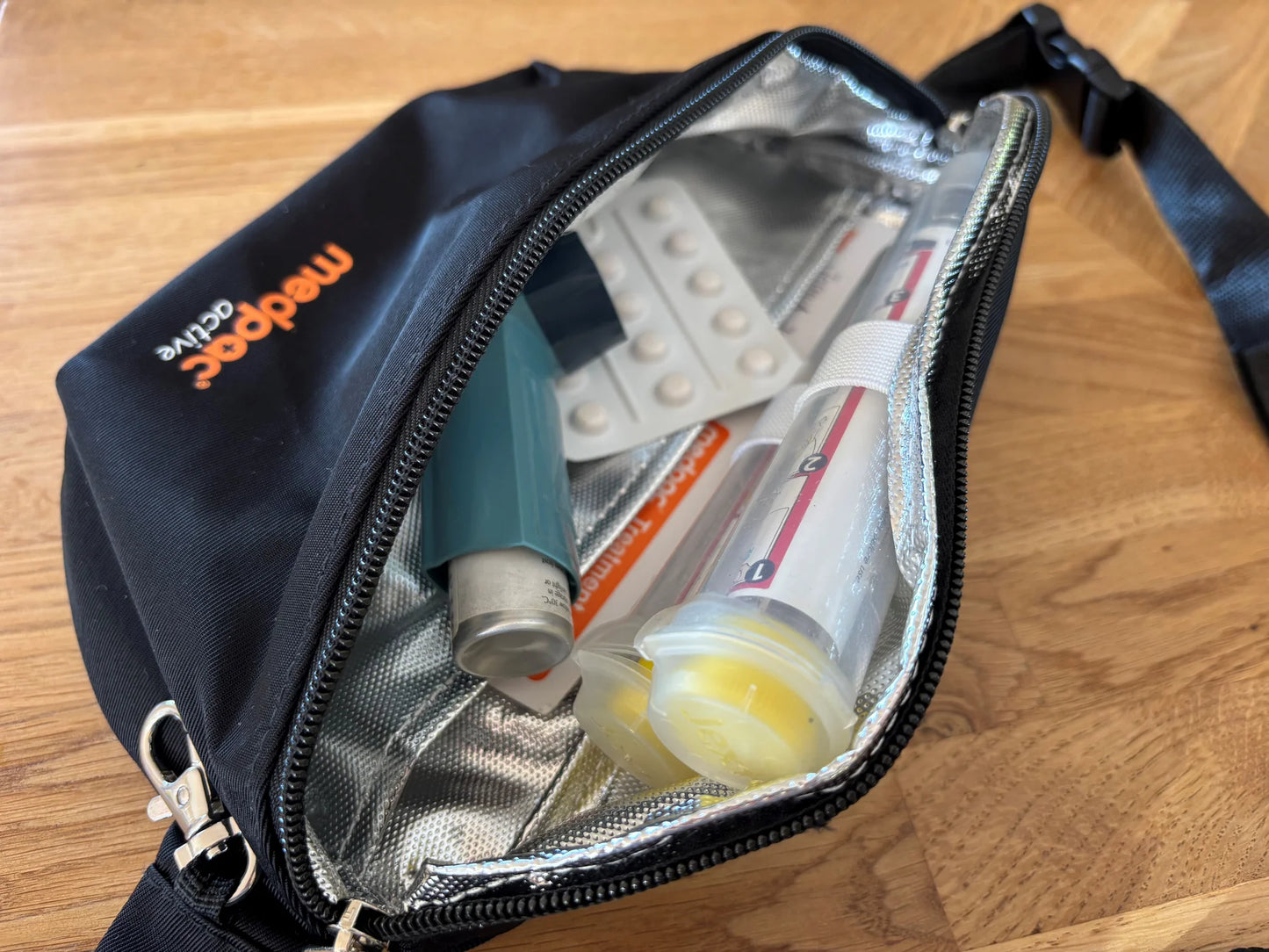 Kælitaska fyrir lyf - Active bum bag