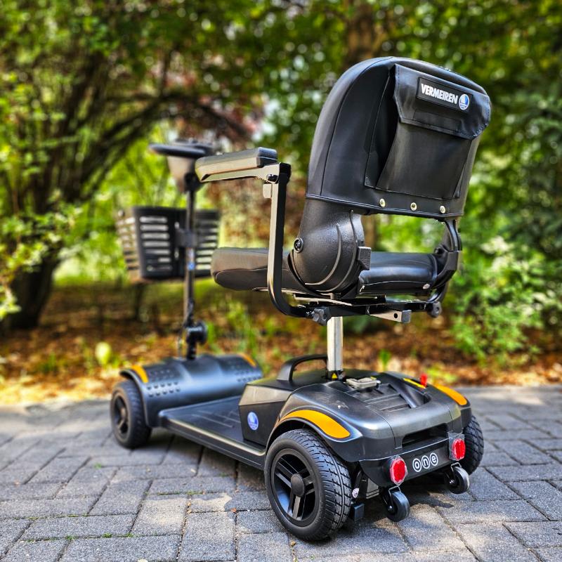 Leiga á lítilli rafskutlu