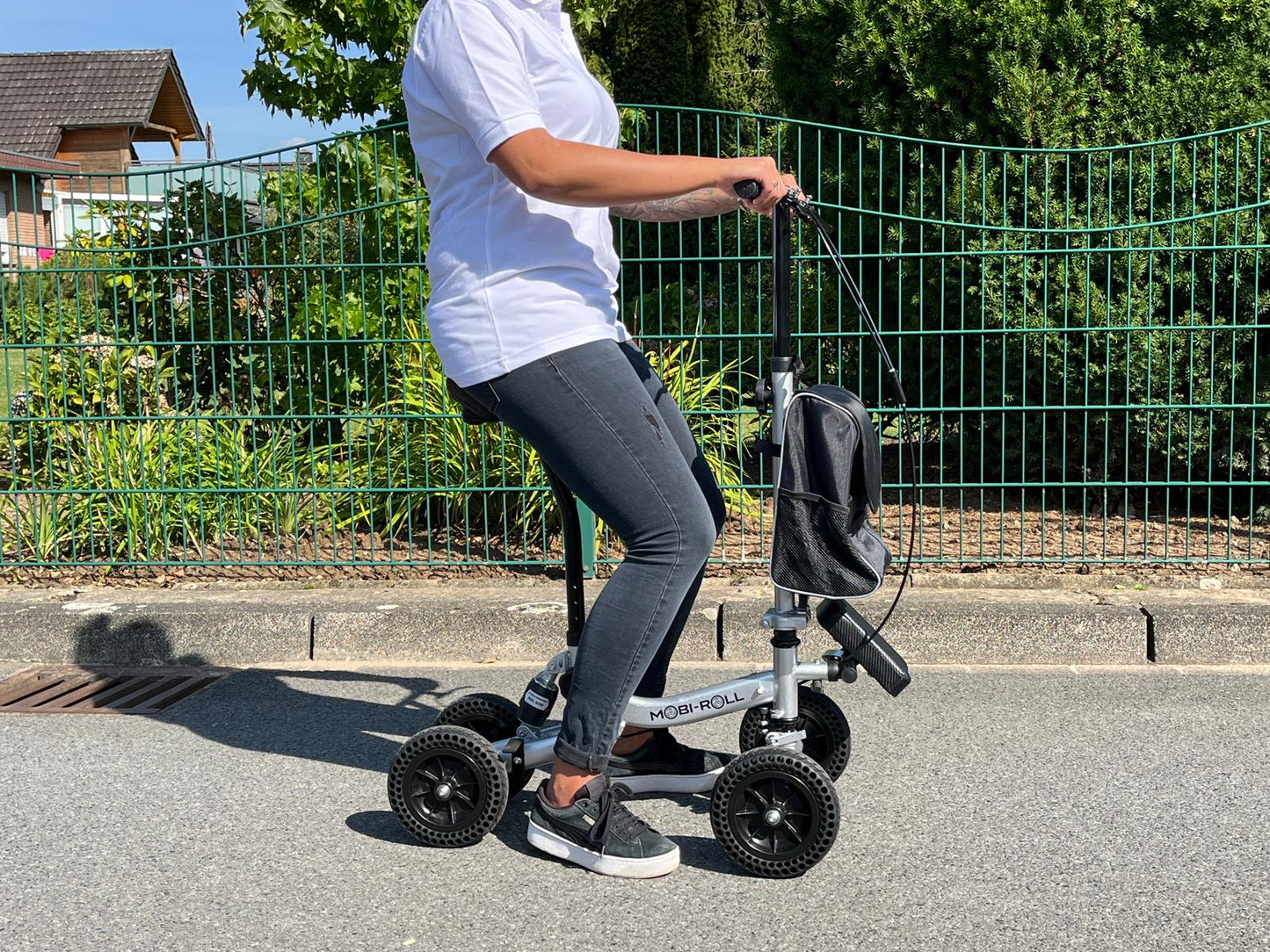 Mobi-Roll hnéhjó með sæti og fótahvílu